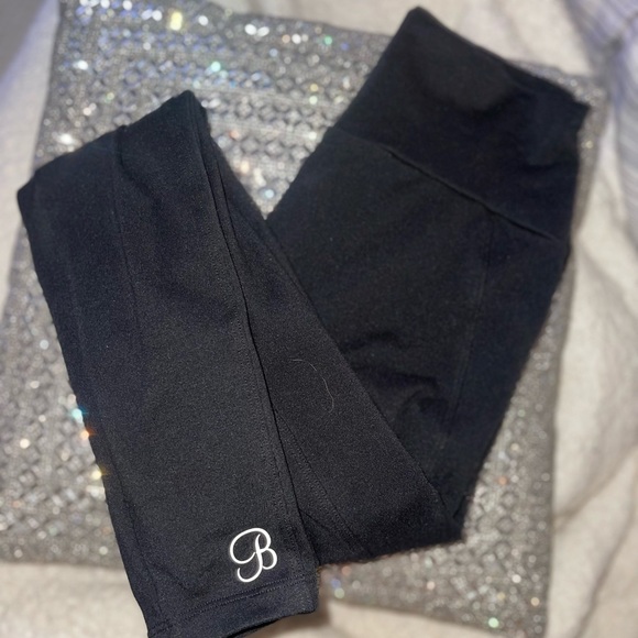 Bombshell Sportswear Shape Leggings | Size Small - Picture 2 of 12
